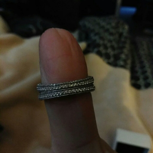 Ring - Picture 4 of 4